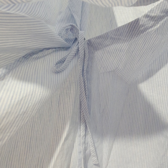 Country Road size M blue/white striped wrap top - Picture 5 of 6